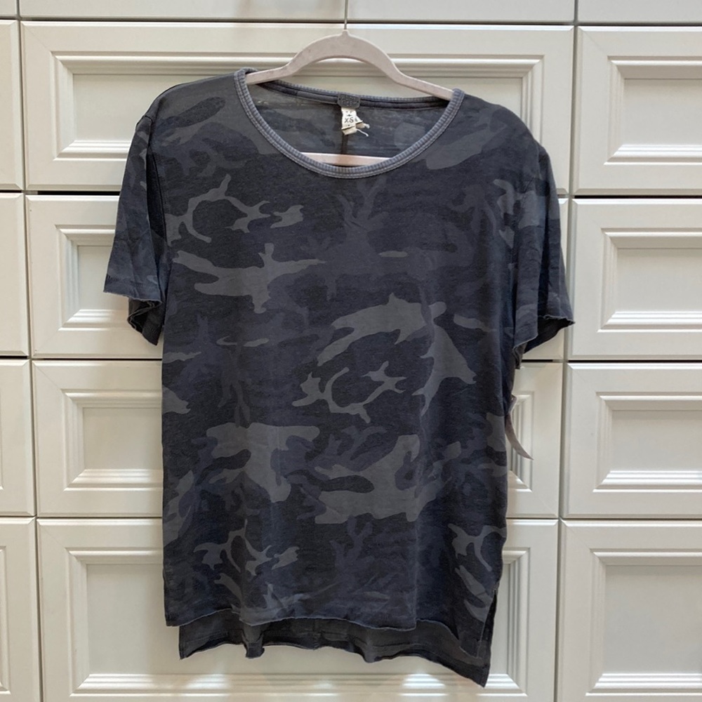 NWT Free People Camo t shirt